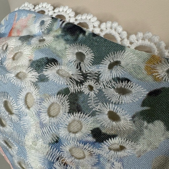 Beulah Floral Strapless Peplum Top with Eyelet details Size Large - Picture 11 of 13